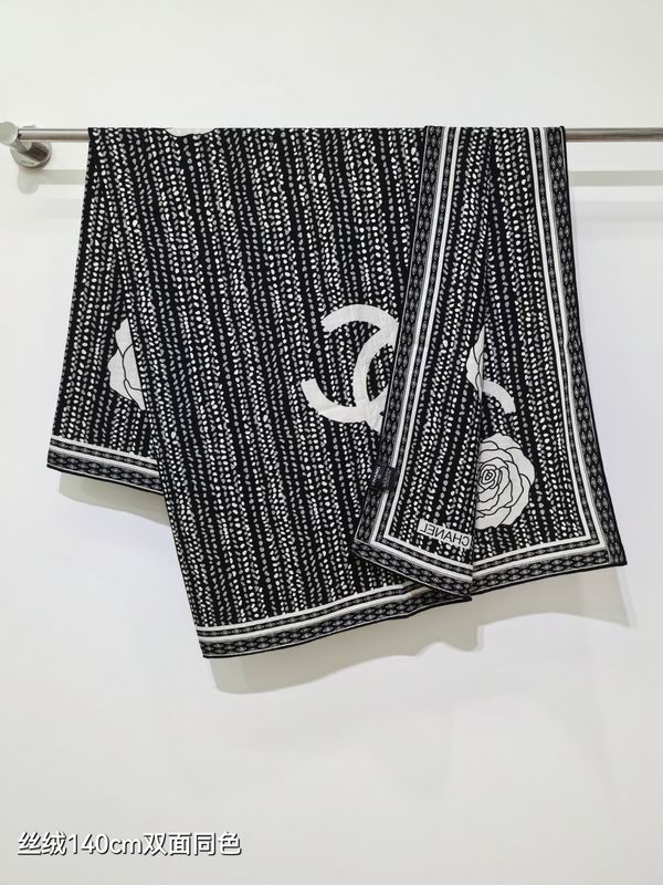 Chanel Scarf 140X140cm 70%羊绒30%真丝 E100812